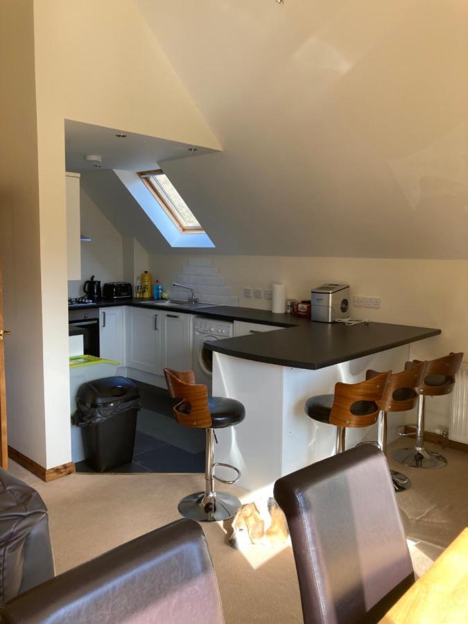 Springbank Apartment - Sleeps 4 - Pet Friendly Φορτ Γουίλιαμ Εξωτερικό φωτογραφία
