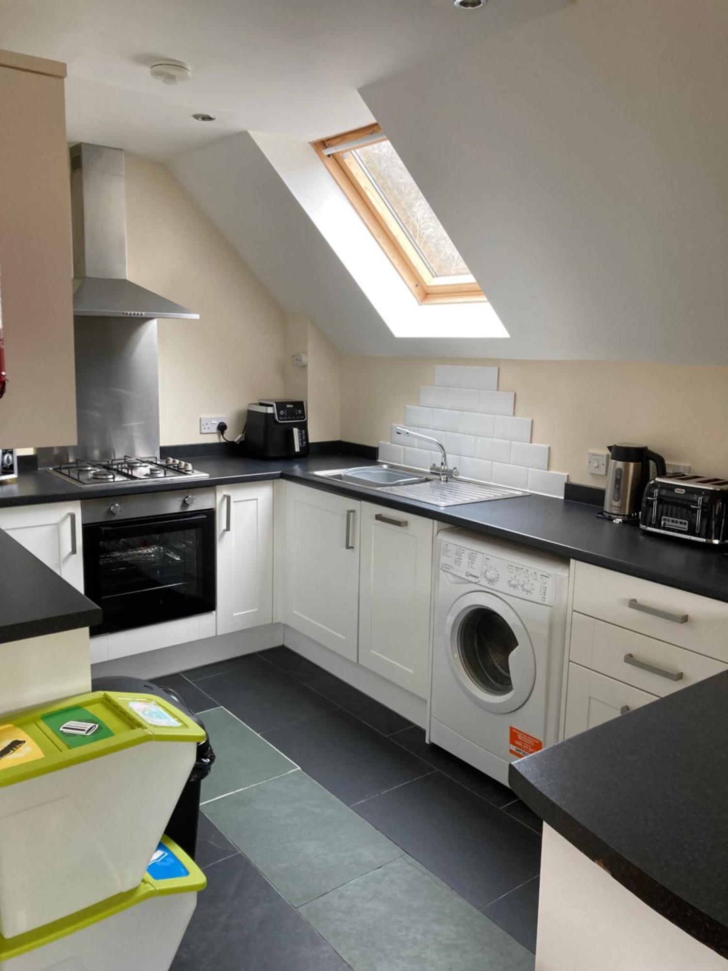 Springbank Apartment - Sleeps 4 - Pet Friendly Φορτ Γουίλιαμ Εξωτερικό φωτογραφία